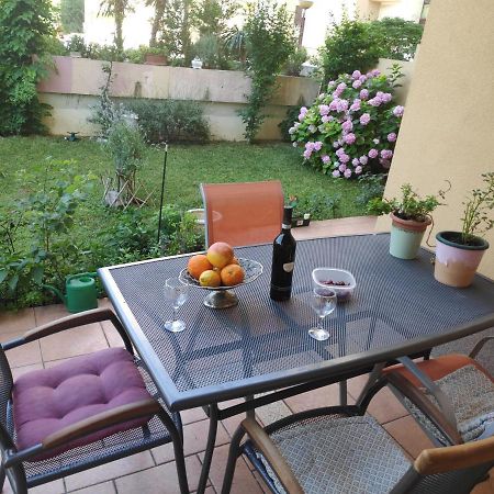 Spacious Apartment With Big Garden Near Beach Split Ngoại thất bức ảnh
