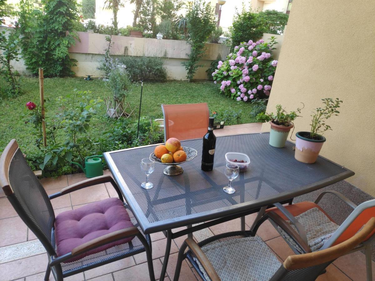 Spacious Apartment With Big Garden Near Beach Split Ngoại thất bức ảnh