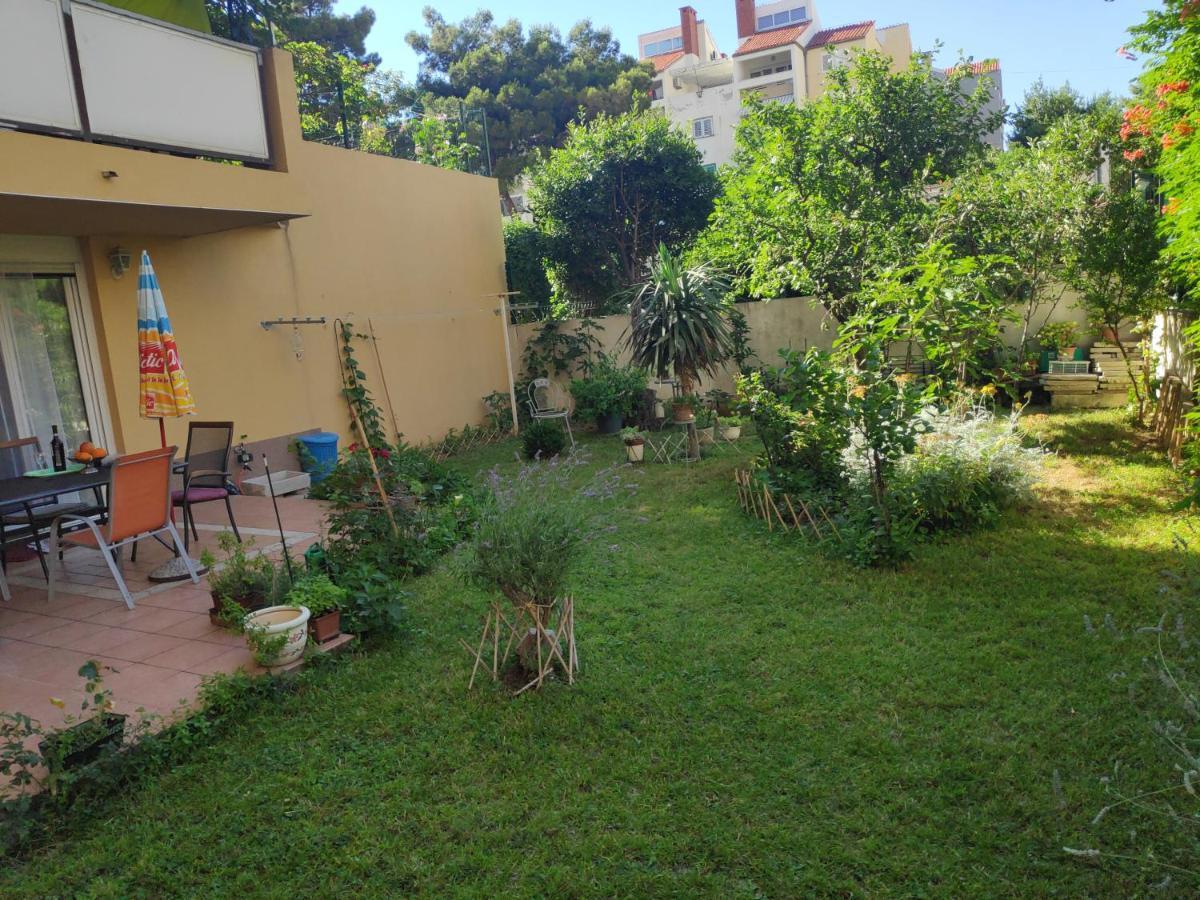 Spacious Apartment With Big Garden Near Beach Split Ngoại thất bức ảnh